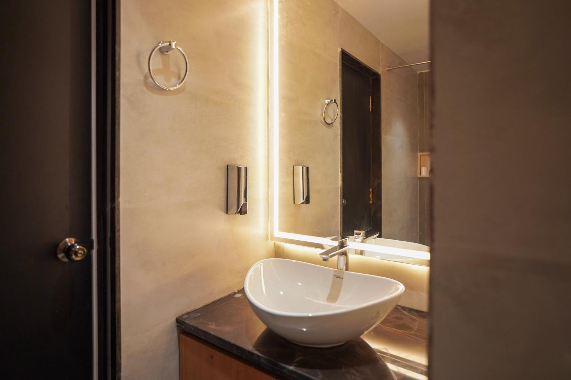 Hotel Beyond Blu Portblair Port Blair Bagian luar foto